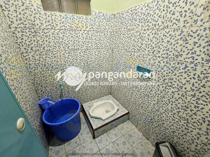   tampilan kamar mandi pondok fafa pangandaran