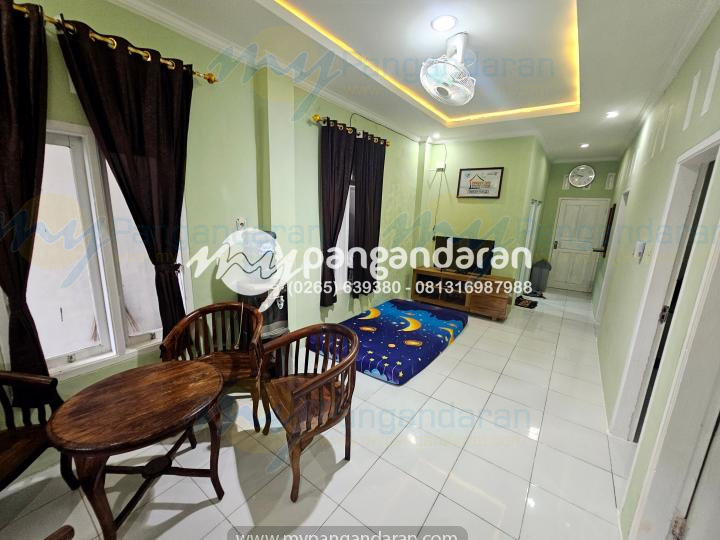    tampilan ruang keluarga pondok fafa pangandaran