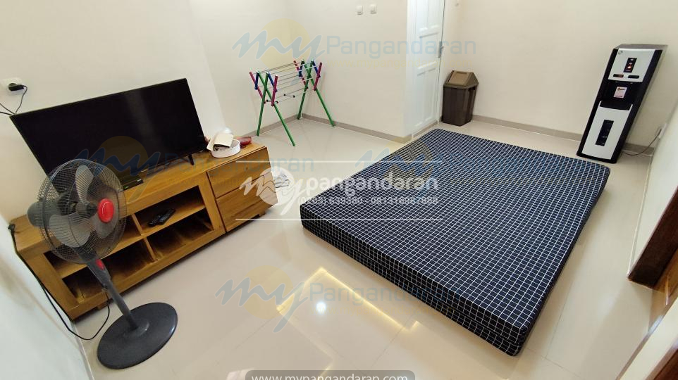 tampilan ruang keluarga unit B pondok fafa pangandaran